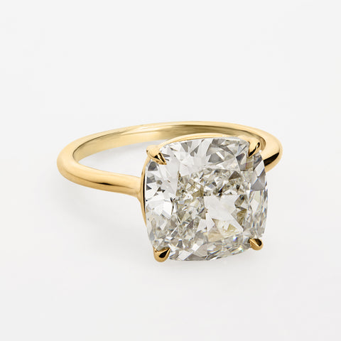 Cushion cut diamond statement ring